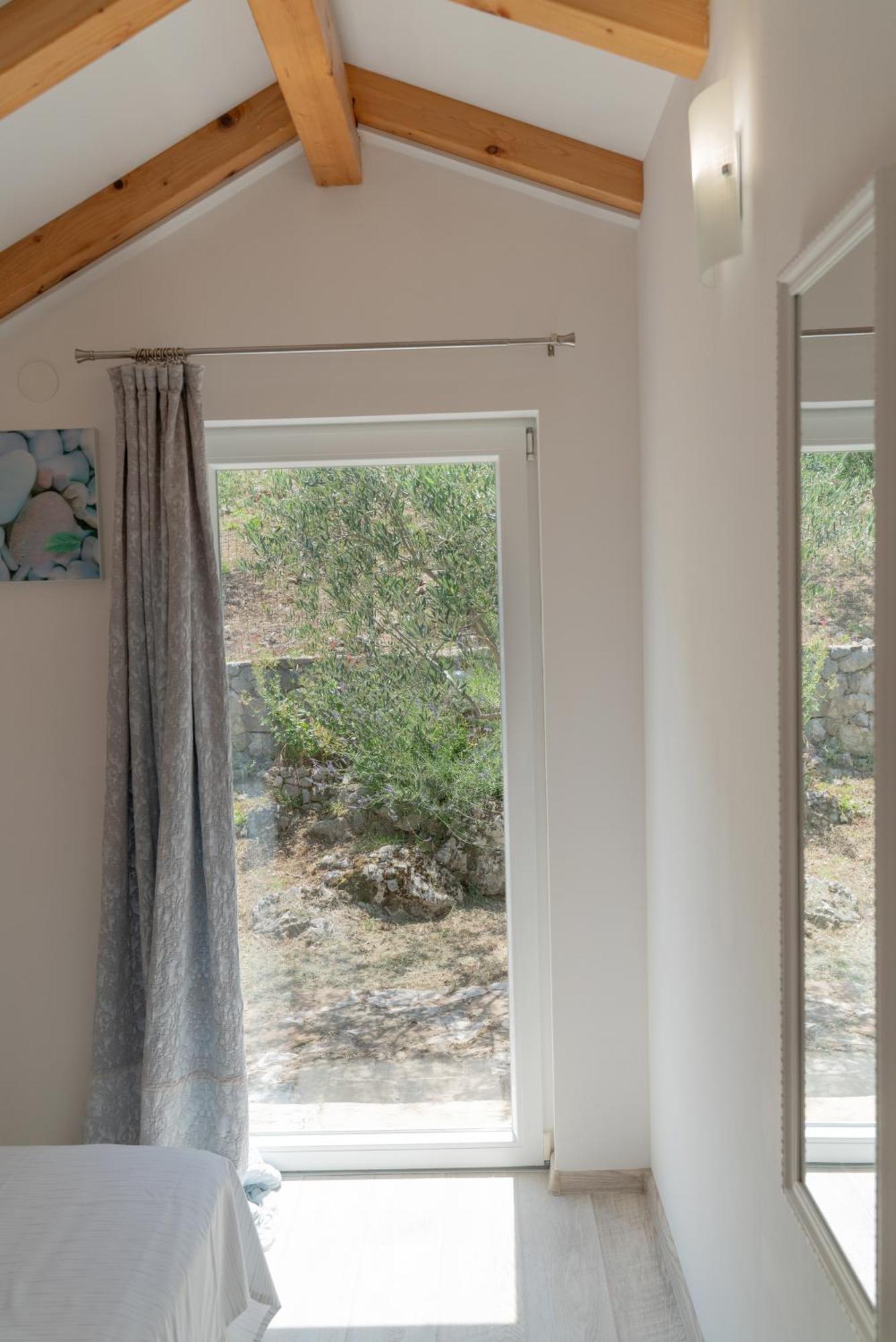 Apartments Srdanovic Омиш Экстерьер фото