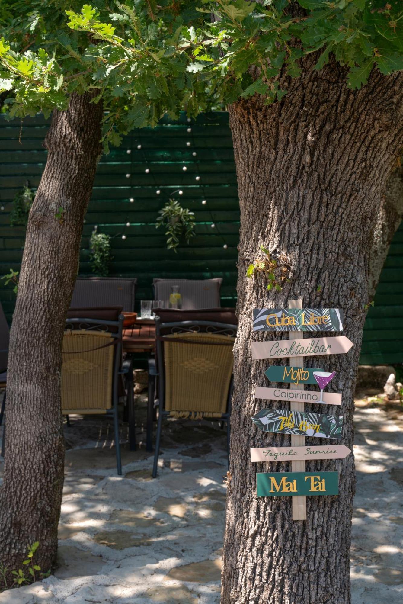 Apartments Srdanovic Омиш Экстерьер фото
