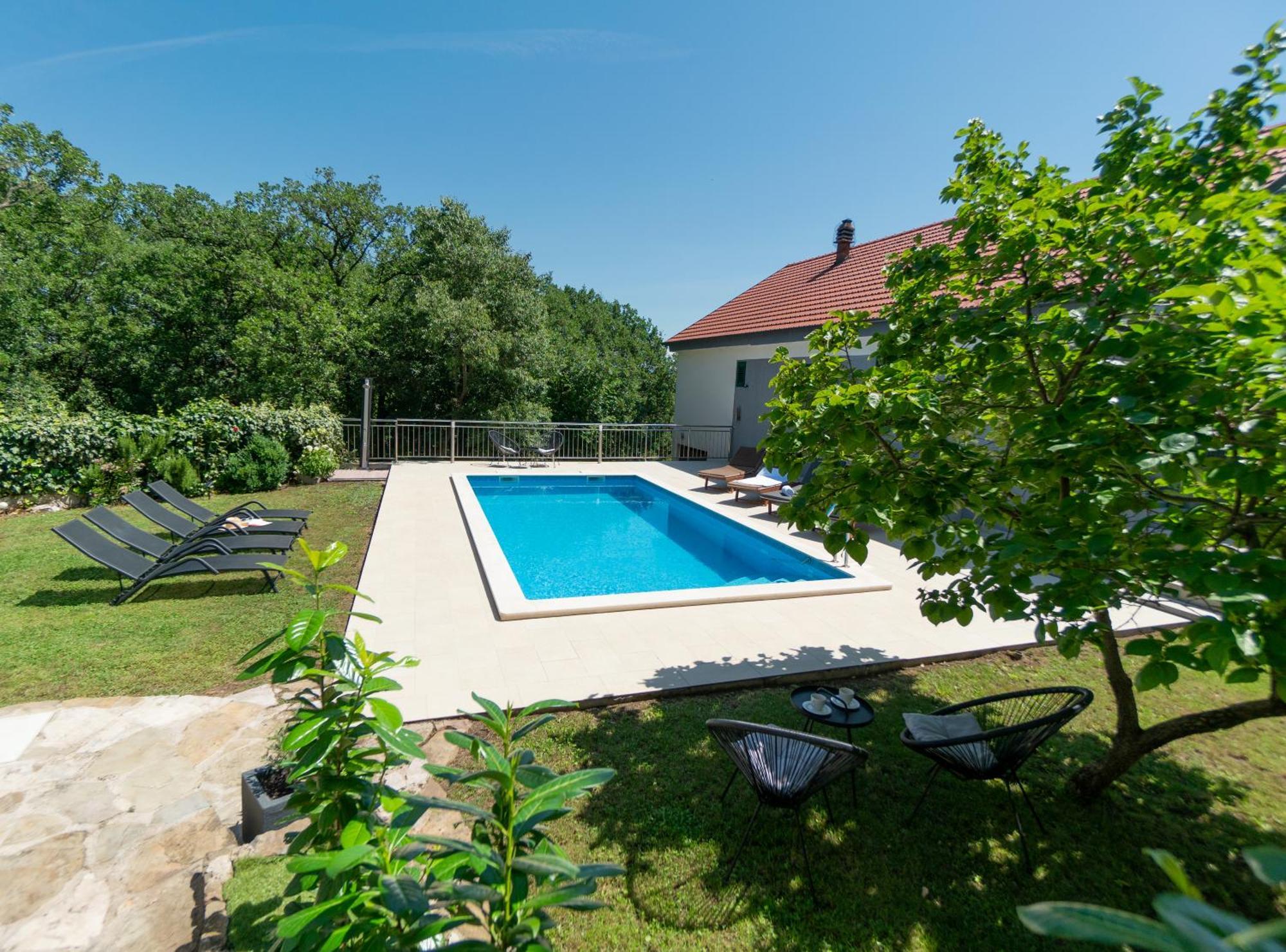 Apartments Srdanovic Омиш Экстерьер фото