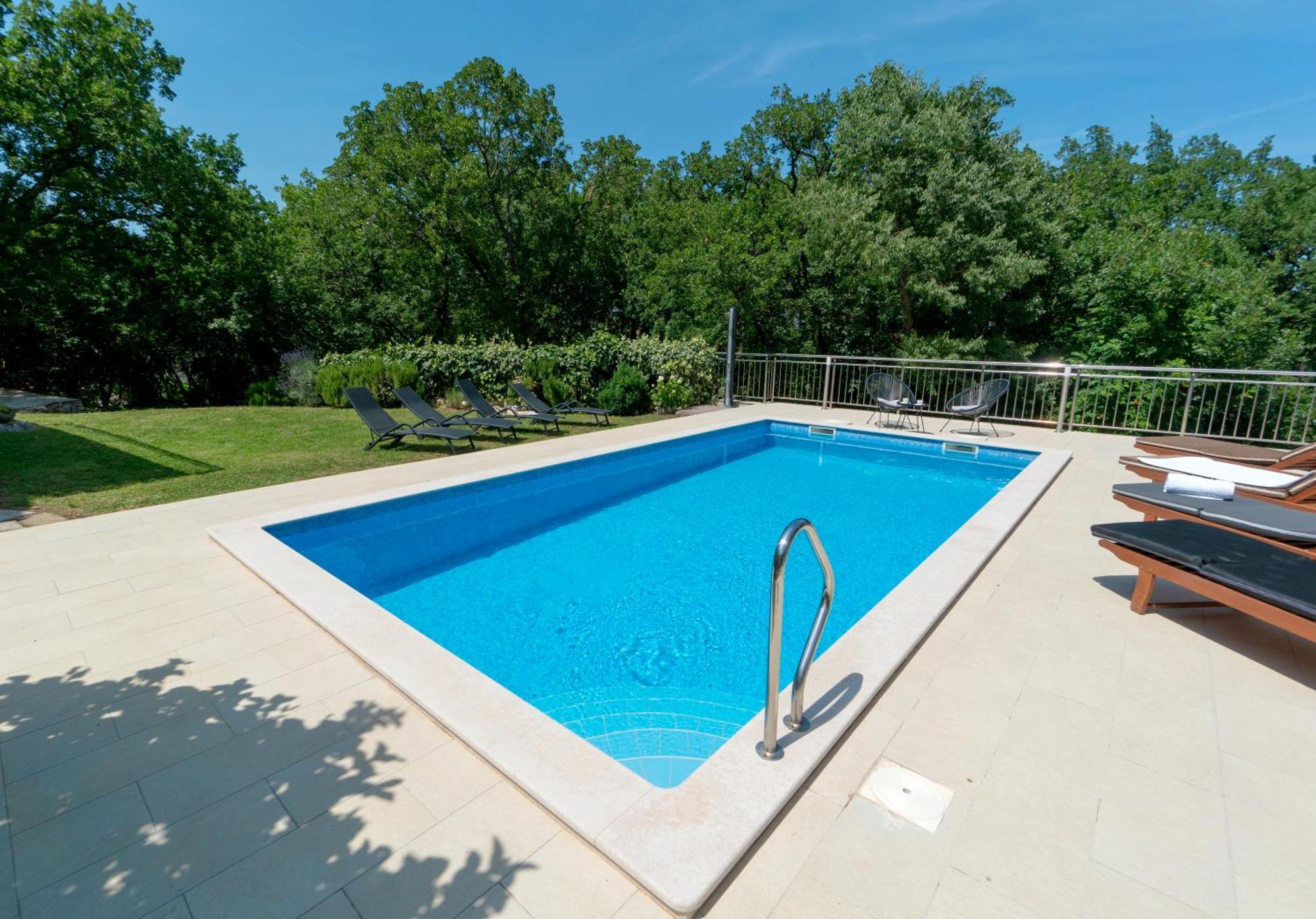 Apartments Srdanovic Омиш Экстерьер фото