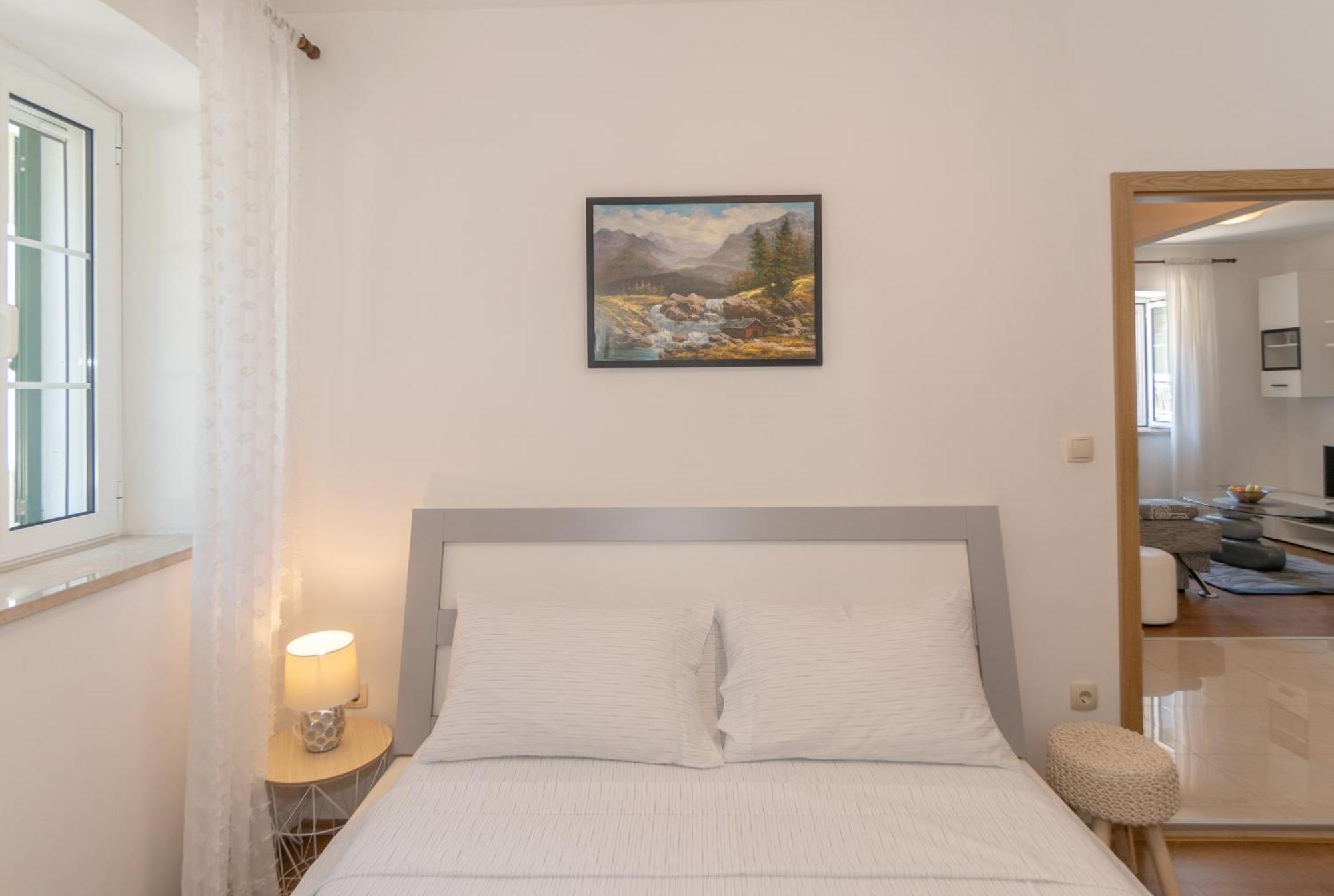 Apartments Srdanovic Омиш Экстерьер фото